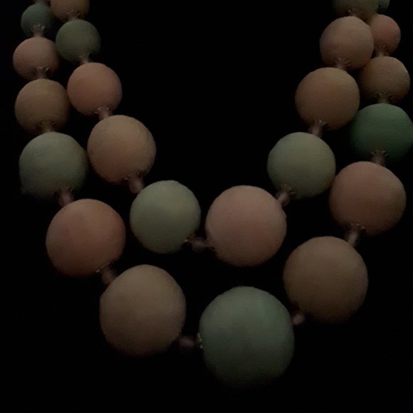 1950's Vintage Japan Pastel Necklace - Picture 5 of 7